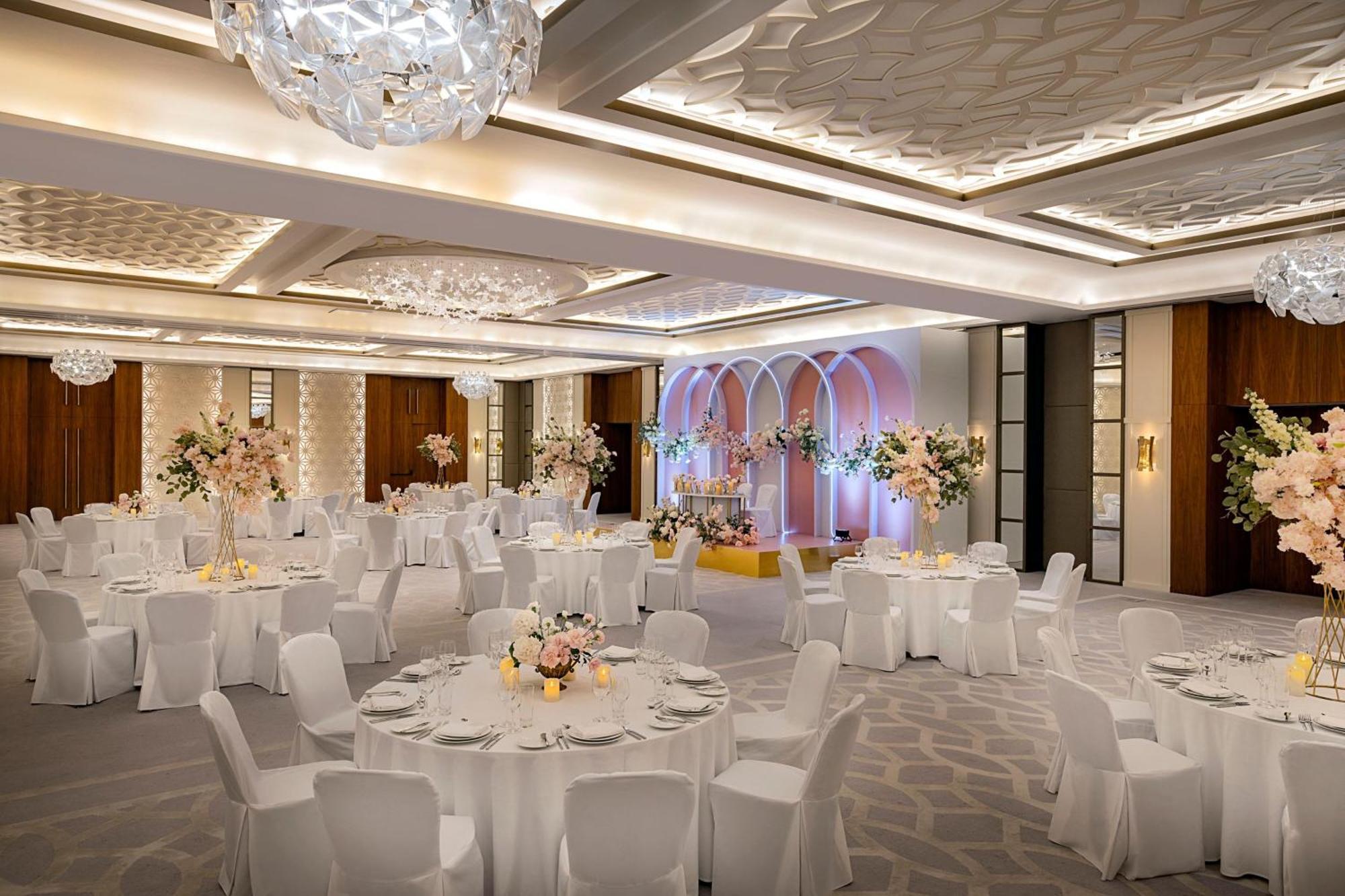 Sheraton Astana Hotel Exterior foto The ballroom