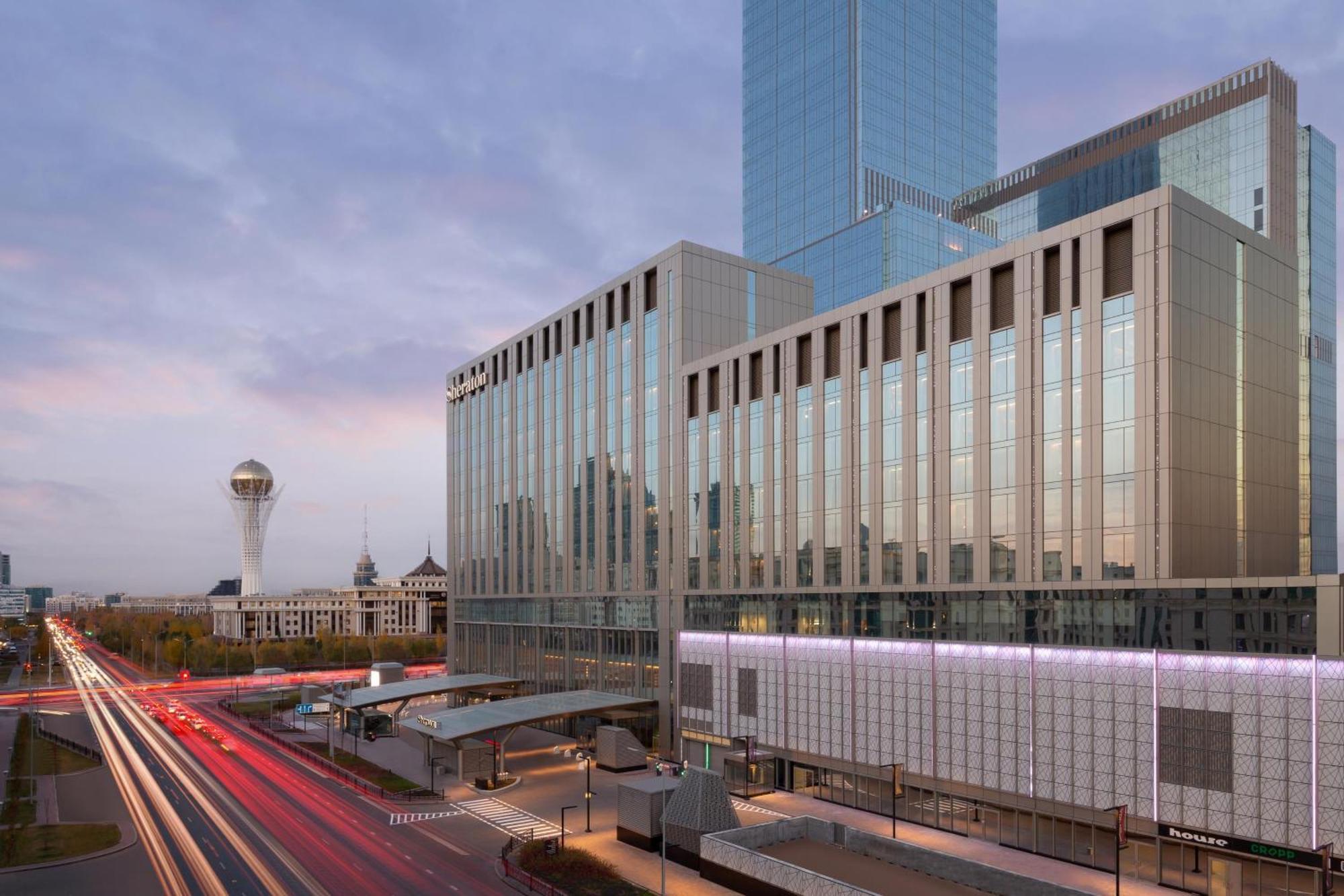 Sheraton Astana Hotel Exterior foto The new terminal